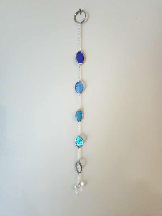 Blue oval chain